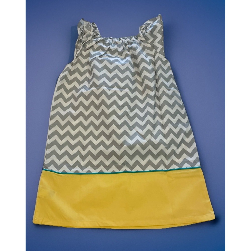New Healthtex Size Y2K Girl Size 4T Grey White Pattern Short Sleeve Summer Dress